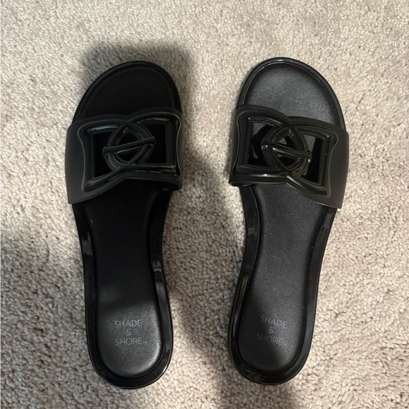 Shade & Shore Black Slide Sandals - Picture 1 of 2